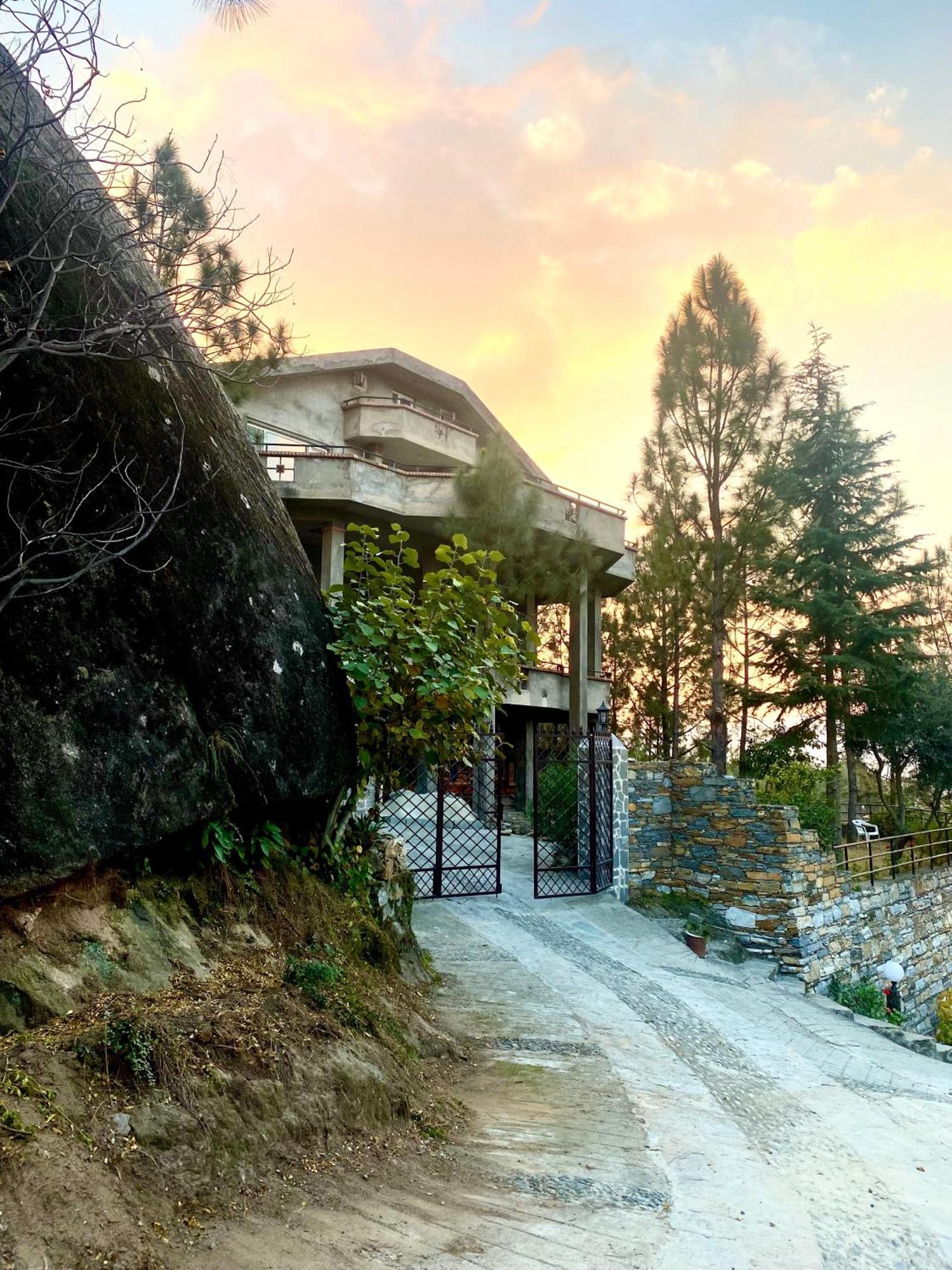Rock City Resort Saidu Sharif Dış mekan fotoğraf